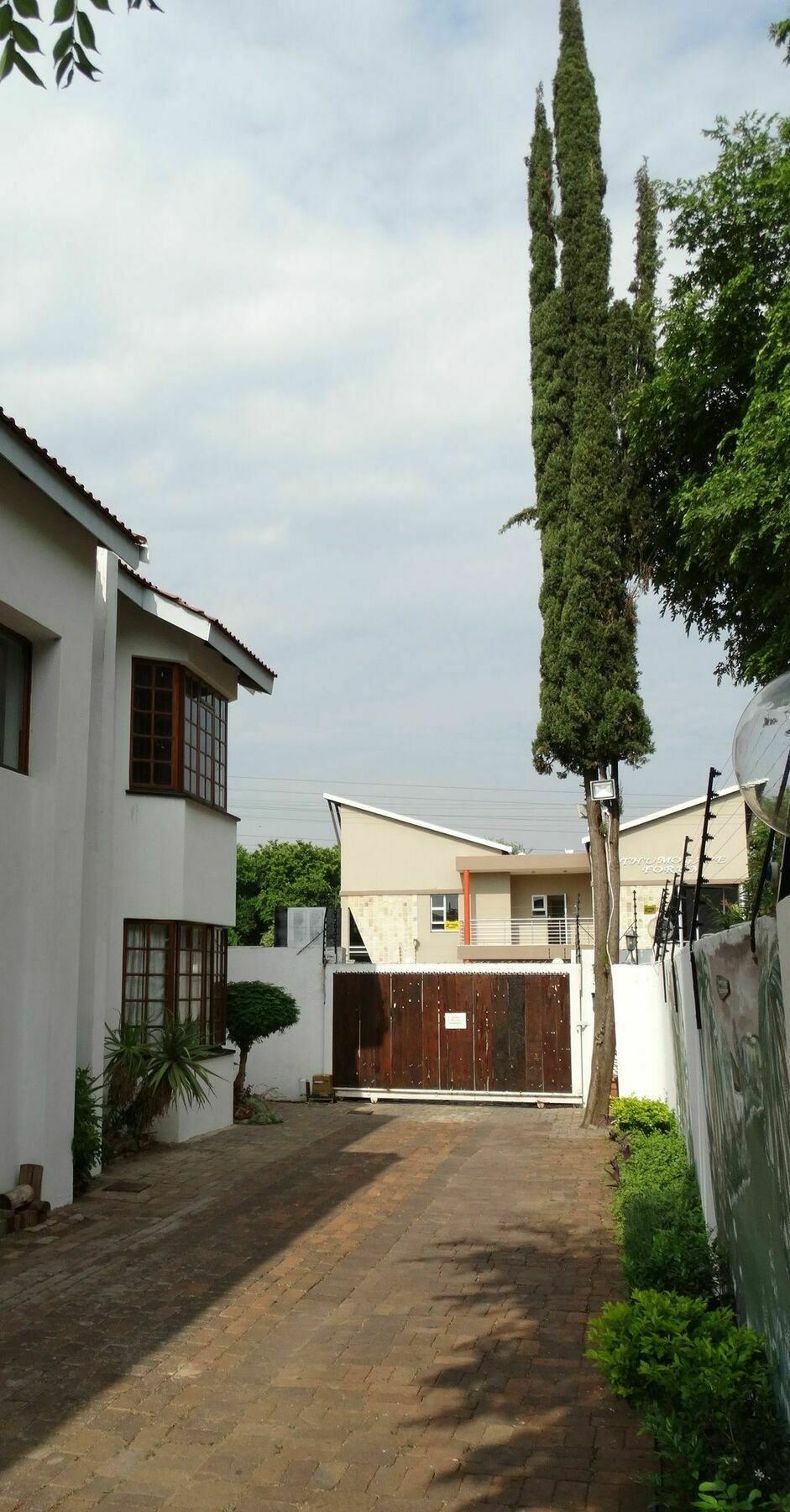 Sleepers Villa Guesthouse Polokwane Exterior photo